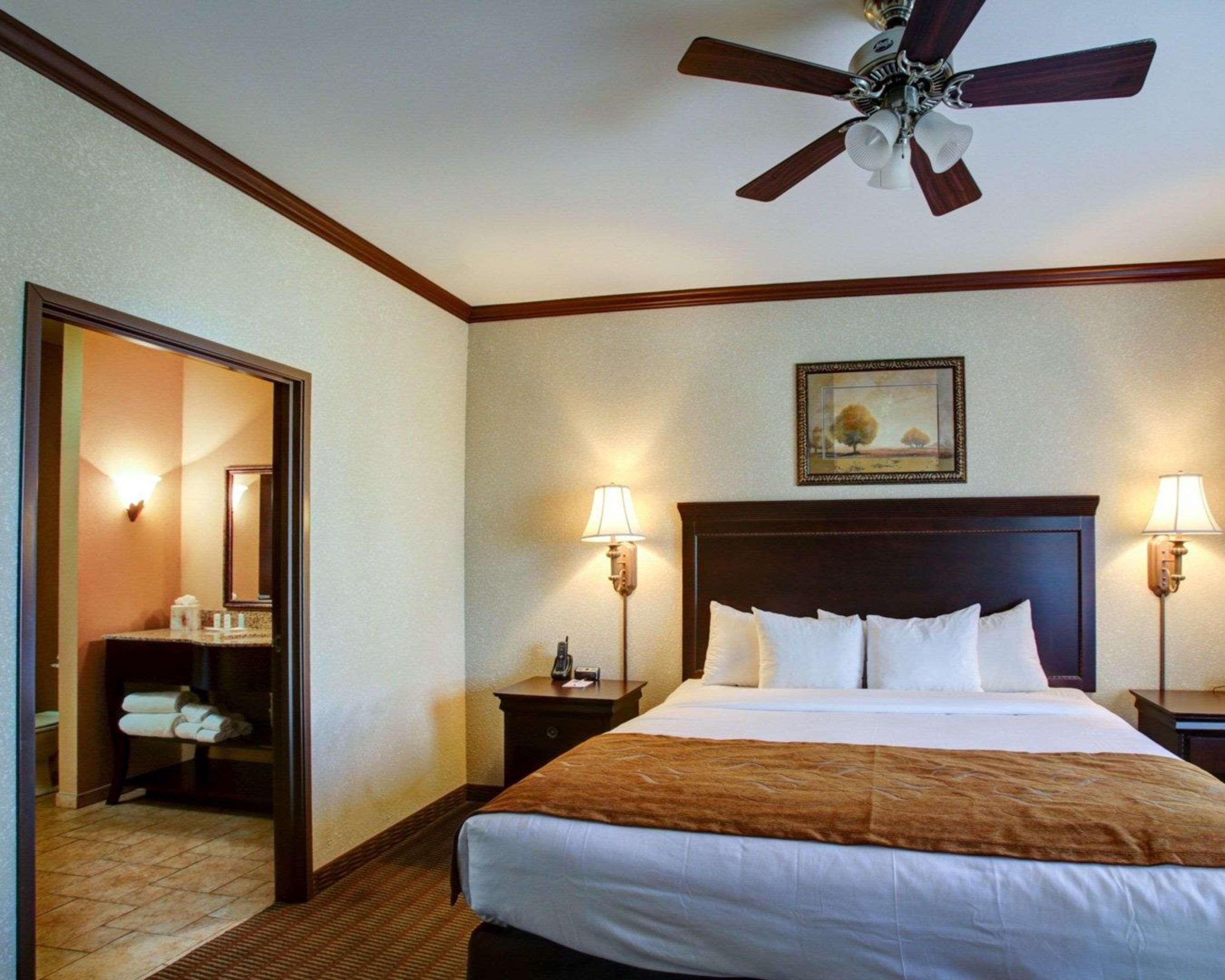 Comfort Suites University Drive College Station Ngoại thất bức ảnh